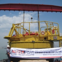 Loading of buoy in Dalian 2